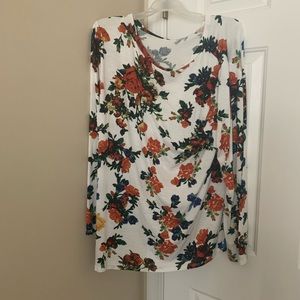 I am selling a long sieve light weight Tunic top.